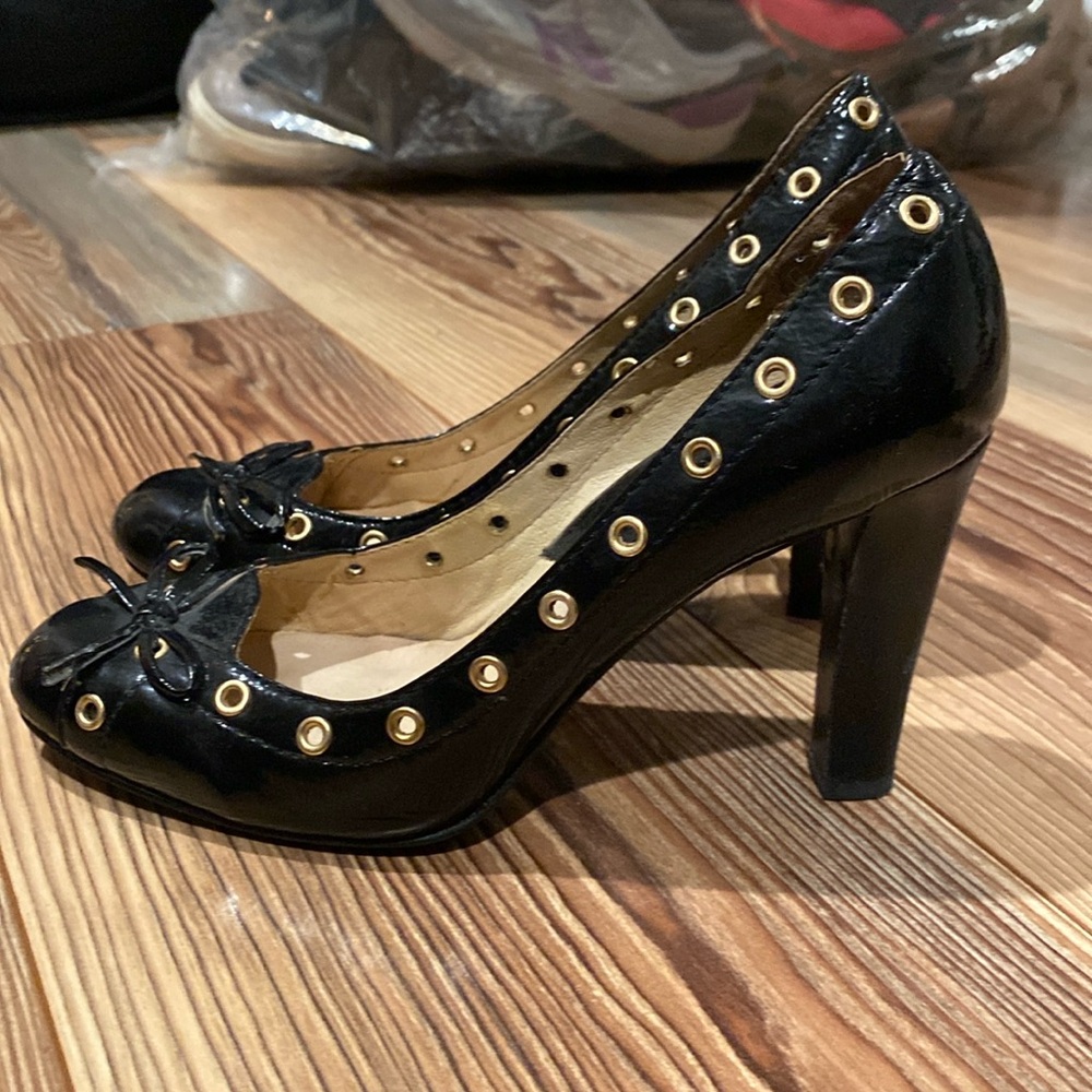 Michael Kors size 7 heels